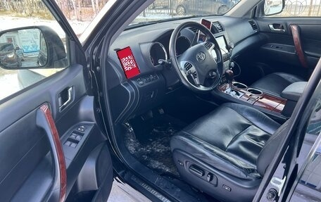 Toyota Highlander III, 2013 год, 2 150 000 рублей, 8 фотография