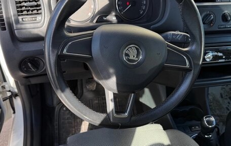 Skoda Fabia II, 2013 год, 800 000 рублей, 5 фотография