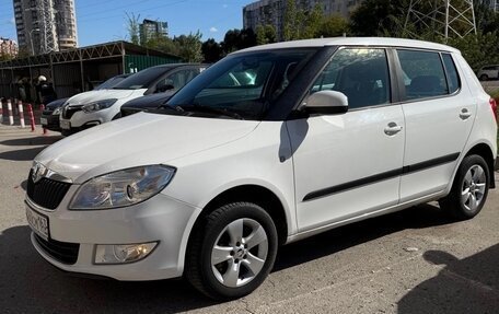 Skoda Fabia II, 2013 год, 800 000 рублей, 3 фотография