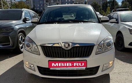 Skoda Fabia II, 2013 год, 800 000 рублей, 2 фотография