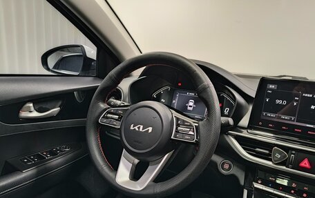 KIA K3, 2022 год, 1 310 000 рублей, 17 фотография