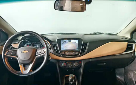 Chevrolet Cruze II, 2022 год, 960 000 рублей, 9 фотография