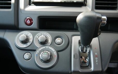 Honda Crossroad, 2010 год, 900 001 рублей, 15 фотография