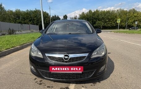 Opel Astra J, 2010 год, 590 000 рублей, 2 фотография