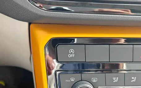 Volkswagen T-Cross I, 2022 год, 1 320 004 рублей, 26 фотография