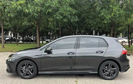 Volkswagen Golf VIII, 2022 год, 1 710 000 рублей, 3 фотография