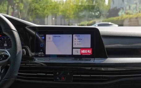 Volkswagen Golf VIII, 2022 год, 1 710 000 рублей, 10 фотография