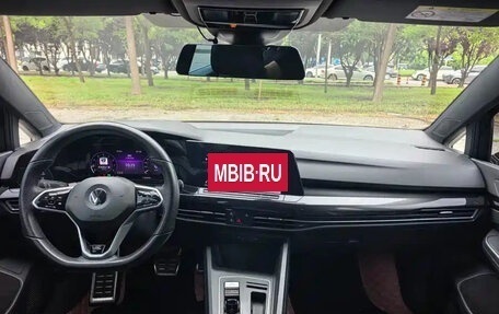 Volkswagen Golf VIII, 2022 год, 1 710 000 рублей, 12 фотография