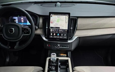 Volvo XC90 II рестайлинг, 2026 год, 9 560 000 рублей, 6 фотография