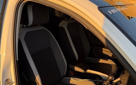 Volkswagen Tiguan II, 2020 год, 3 150 000 рублей, 2 фотография
