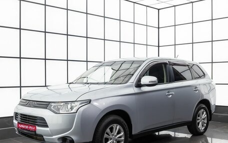 Mitsubishi Outlander III рестайлинг 3, 2013 год, 1 499 000 рублей, 1 фотография