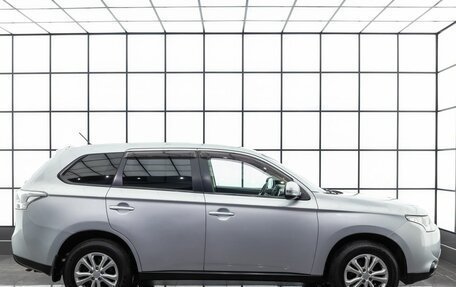 Mitsubishi Outlander III рестайлинг 3, 2013 год, 1 499 000 рублей, 5 фотография