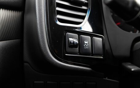 Mitsubishi Outlander III рестайлинг 3, 2013 год, 1 499 000 рублей, 16 фотография