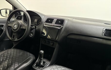 Volkswagen Polo VI (EU Market), 2013 год, 750 000 рублей, 15 фотография
