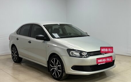 Volkswagen Polo VI (EU Market), 2013 год, 750 000 рублей, 3 фотография
