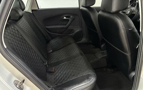 Volkswagen Polo VI (EU Market), 2013 год, 750 000 рублей, 18 фотография