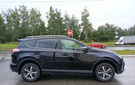 Toyota RAV4, 2017 год, 2 290 000 рублей, 4 фотография