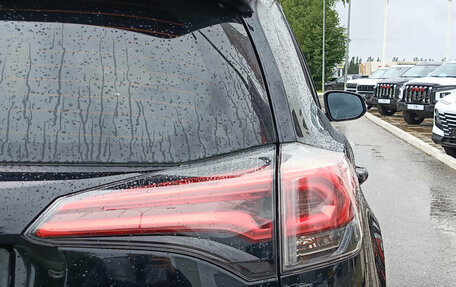 Toyota RAV4, 2017 год, 2 290 000 рублей, 9 фотография