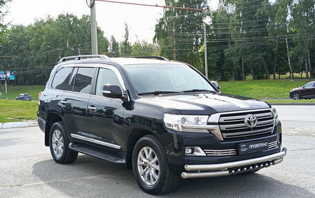 Toyota Land Cruiser 200, 2018 год, 5 479 000 рублей, 3 фотография