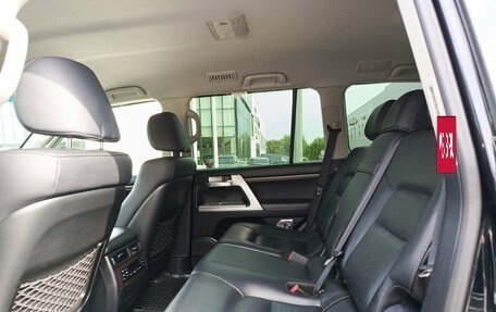 Toyota Land Cruiser 200, 2018 год, 5 479 000 рублей, 12 фотография