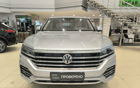 Volkswagen Touareg III, 2020 год, 4 670 000 рублей, 2 фотография