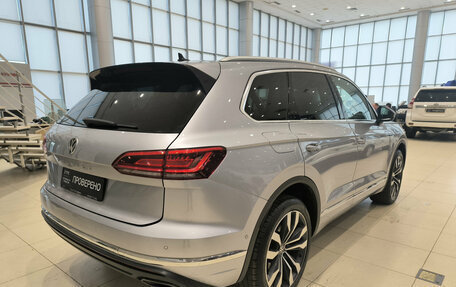 Volkswagen Touareg III, 2020 год, 4 670 000 рублей, 6 фотография