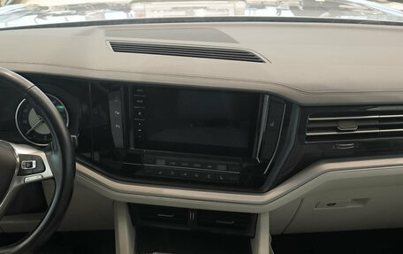 Volkswagen Touareg III, 2020 год, 4 670 000 рублей, 18 фотография