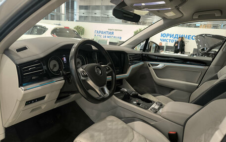 Volkswagen Touareg III, 2020 год, 4 670 000 рублей, 20 фотография