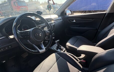 KIA Rio IV, 2018 год, 1 300 000 рублей, 10 фотография
