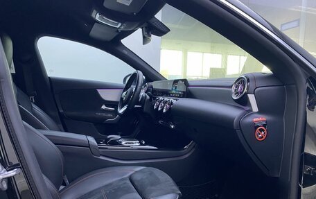 Mercedes-Benz CLA, 2019 год, 3 549 000 рублей, 11 фотография