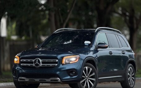 Mercedes-Benz GLB, 2023 год, 2 300 000 рублей, 3 фотография