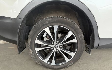 Toyota RAV4, 2015 год, 3 000 000 рублей, 9 фотография