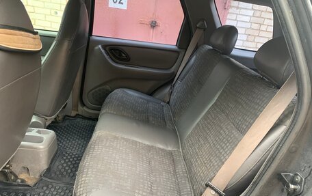 Ford Escape II, 2001 год, 299 000 рублей, 12 фотография