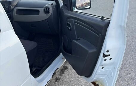 Renault Logan I, 2012 год, 180 000 рублей, 12 фотография