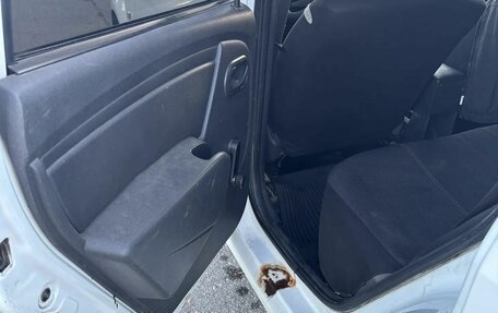 Renault Logan I, 2012 год, 180 000 рублей, 14 фотография