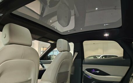Jaguar E-Pace, 2018 год, 2 440 000 рублей, 10 фотография