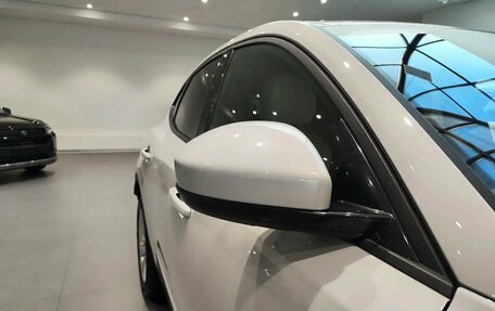 Jaguar E-Pace, 2018 год, 2 440 000 рублей, 27 фотография