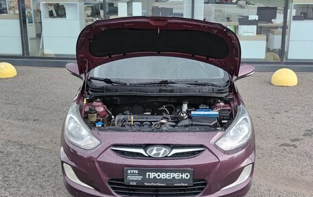 Hyundai Solaris II рестайлинг, 2011 год, 572 000 рублей, 11 фотография