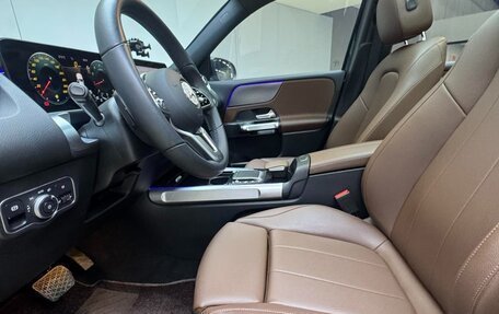 Mercedes-Benz GLB, 2022 год, 3 045 605 рублей, 21 фотография