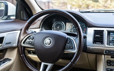 Jaguar XF I рестайлинг, 2013 год, 1 750 000 рублей, 26 фотография