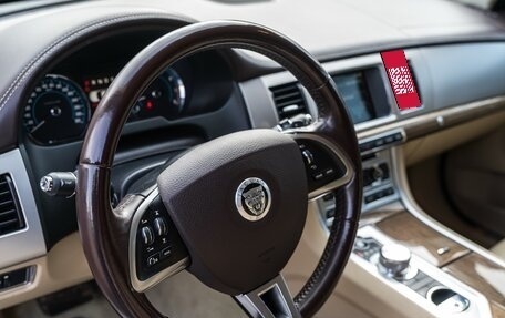 Jaguar XF I рестайлинг, 2013 год, 1 750 000 рублей, 23 фотография