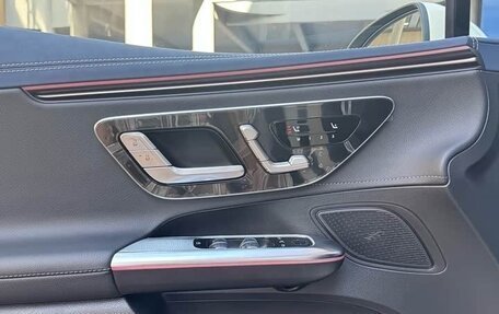 Mercedes-Benz EQE, 2025 год, 7 530 000 рублей, 13 фотография