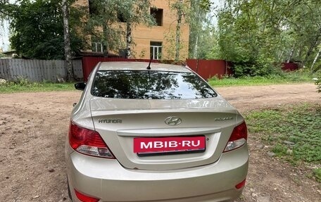 Hyundai Solaris II рестайлинг, 2013 год, 550 000 рублей, 4 фотография