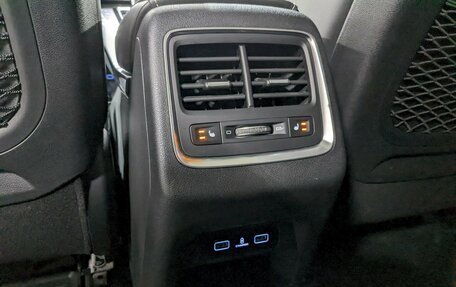 Geely Atlas, 2022 год, 1 690 000 рублей, 16 фотография