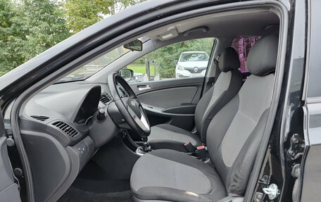 Hyundai Solaris II рестайлинг, 2012 год, 637 000 рублей, 20 фотография