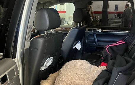 Volkswagen Touareg III, 2008 год, 1 055 000 рублей, 5 фотография