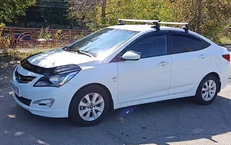 Hyundai Solaris II рестайлинг, 2016 год, 880 000 рублей, 1 фотография