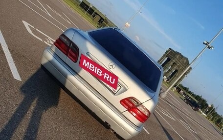 Mercedes-Benz E-Класс, 1997 год, 285 000 рублей, 12 фотография