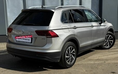 Volkswagen Tiguan II, 2018 год, 2 639 000 рублей, 6 фотография