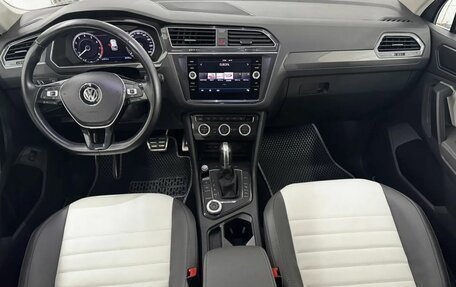 Volkswagen Tiguan II, 2018 год, 2 639 000 рублей, 10 фотография